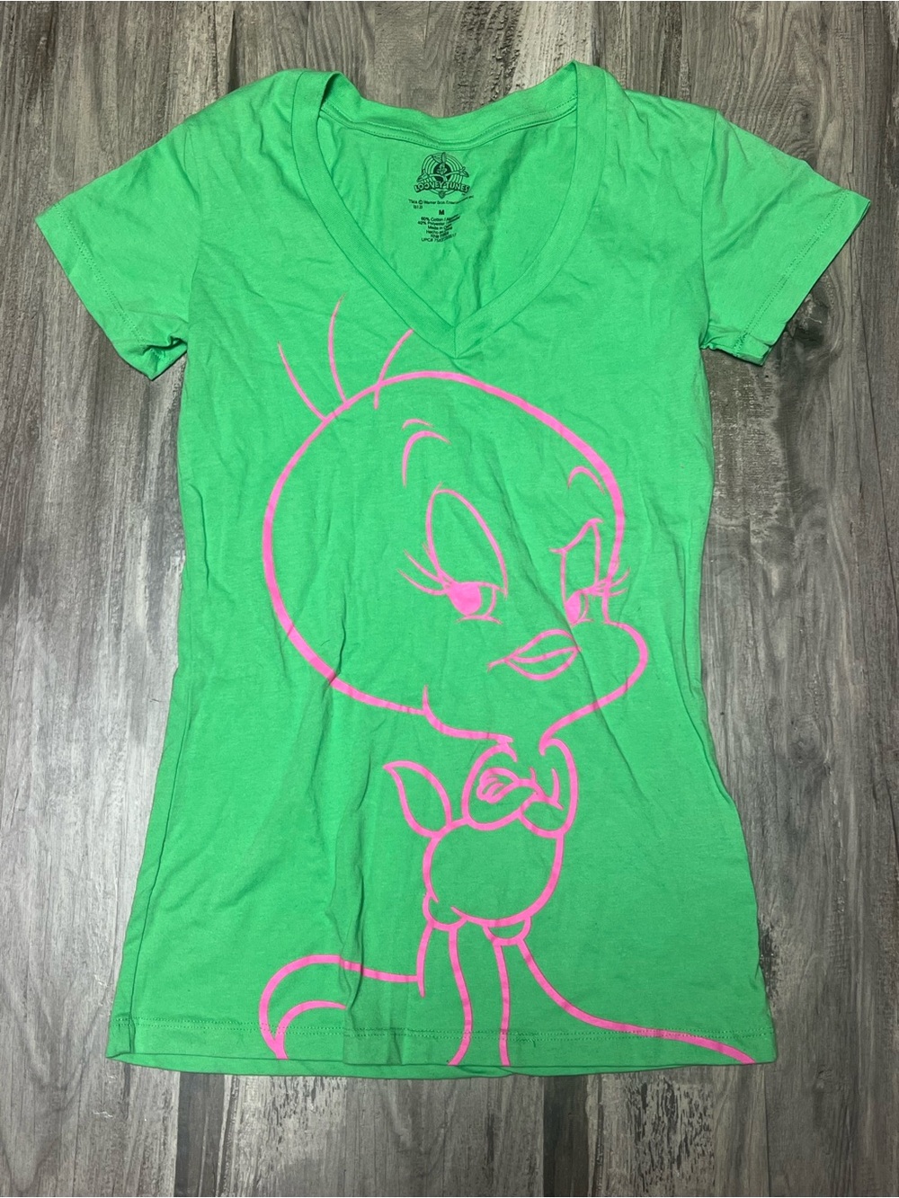 Looney Tunes Tweety Bird Green V Neck Graphic T Shirt Size M Slim Fit Pink